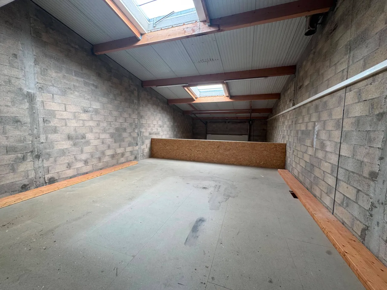 logistics - Activités / Bureaux À Louer - gallery - 4