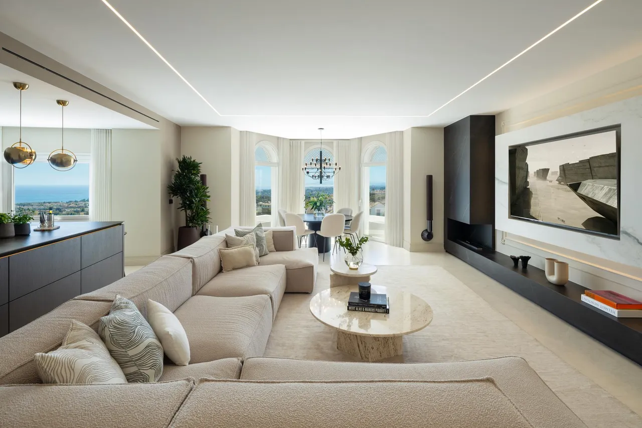 living - Ático de 420m² con 195m² terraza en venta en Nagüeles - gallery - 4