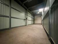 logistics - Activités / Bureaux À Louer - gallery thumbnail - 1