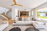 living - 480m² house / villa with 234m² garden for sale in Vallpineda - gallery thumbnail - 1