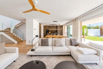 living - Casa / villa de 480m² con 234m² de jardín en venta en Vallpineda - featured