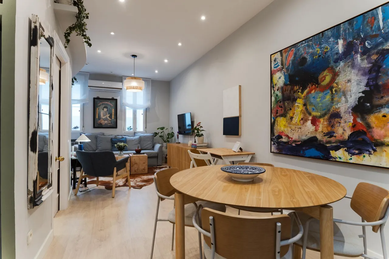 living - 53m² apartment for rent in Castellana, Madrid - gallery - 10