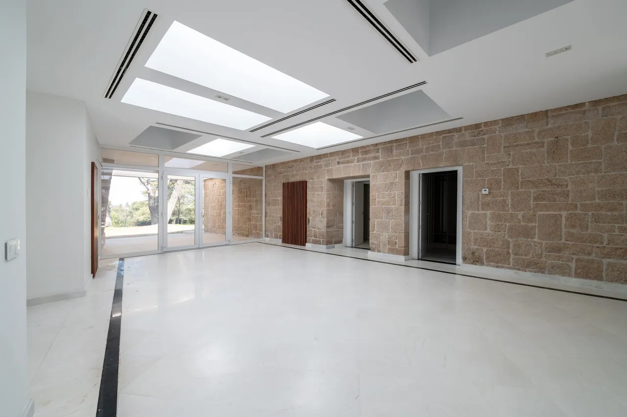 living - Casa / villa de 2,634m² con 400m² terraza en venta en La Moraleja Urbanización - gallery - 3