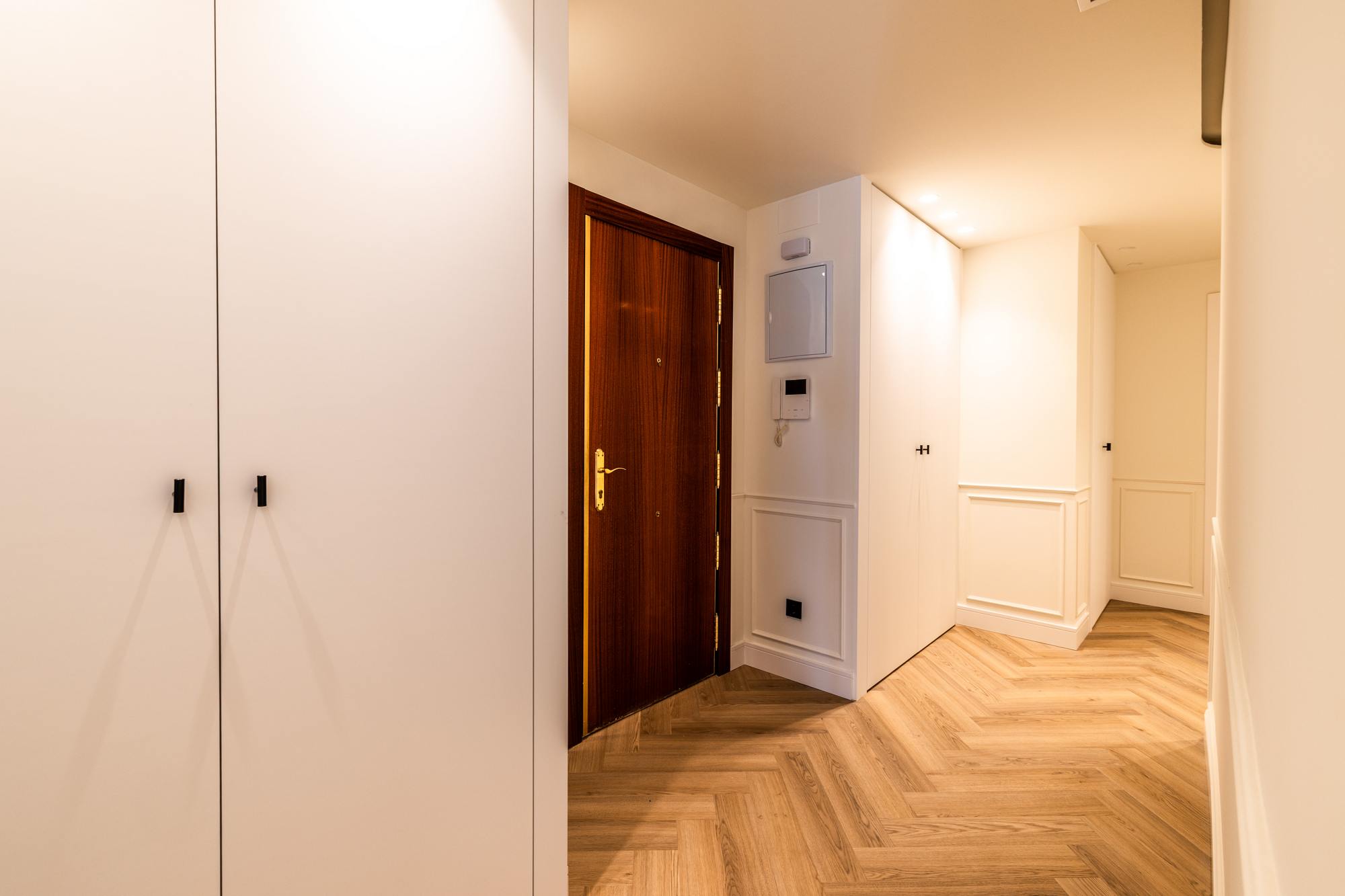 living - 205m² apartment with 6m² terrace for sale in Jerónimos - gallery thumbnail - 6