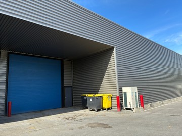 logistics - Activités / Bureaux À Louer - featured