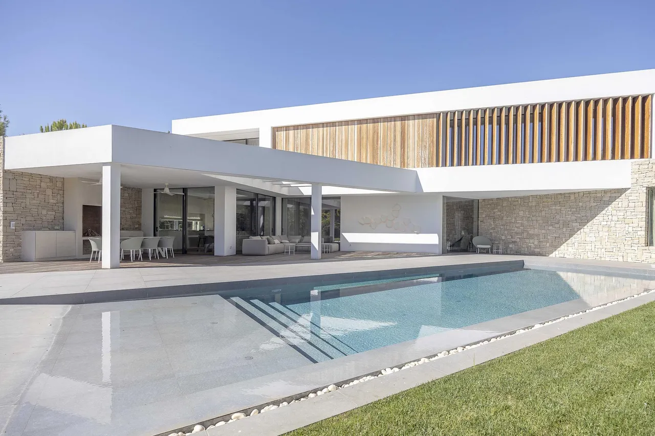 living - 793m² house / villa for sale in Bétera, Valencia - gallery - 3