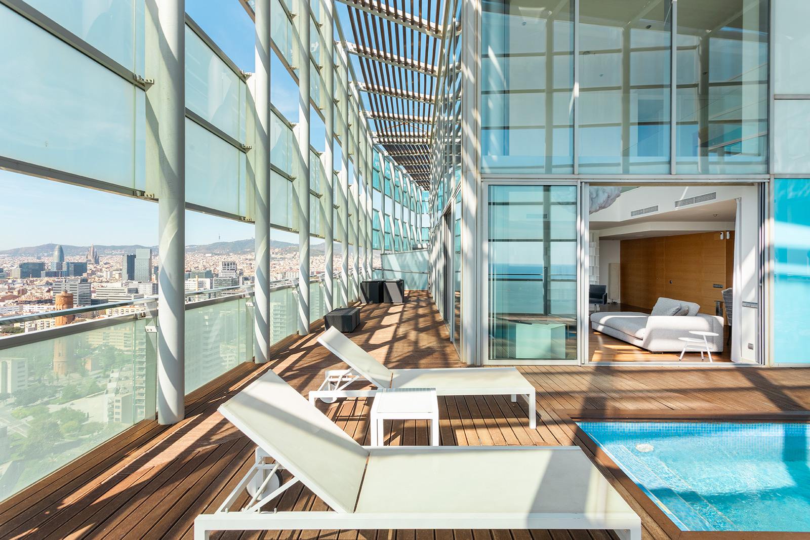 living - Ático de 163m² con 108m² terraza en alquiler en Diagonal Mar - gallery thumbnail - 9