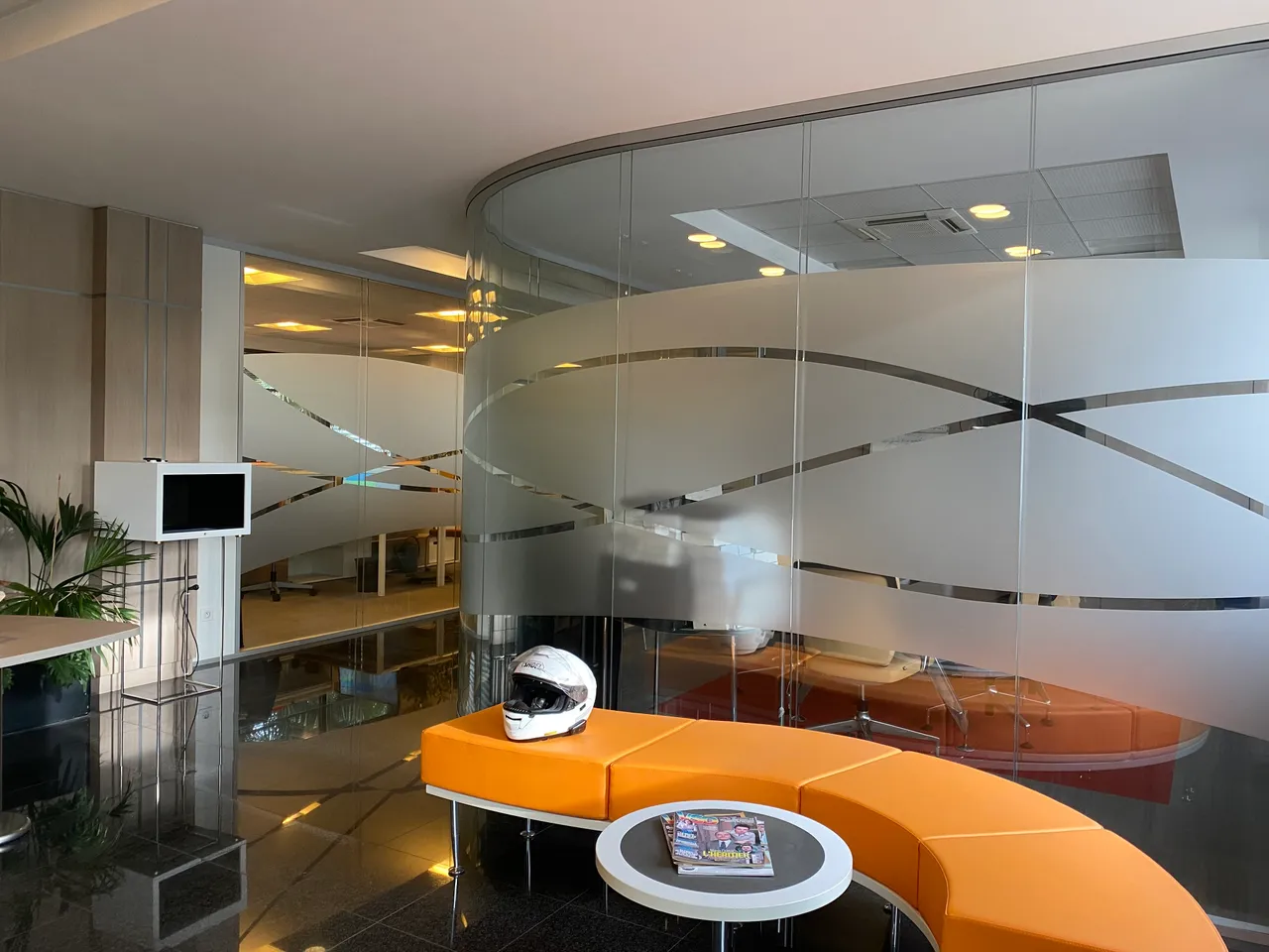 logistics - Warehouse / Offices For Rent - gallery - 6