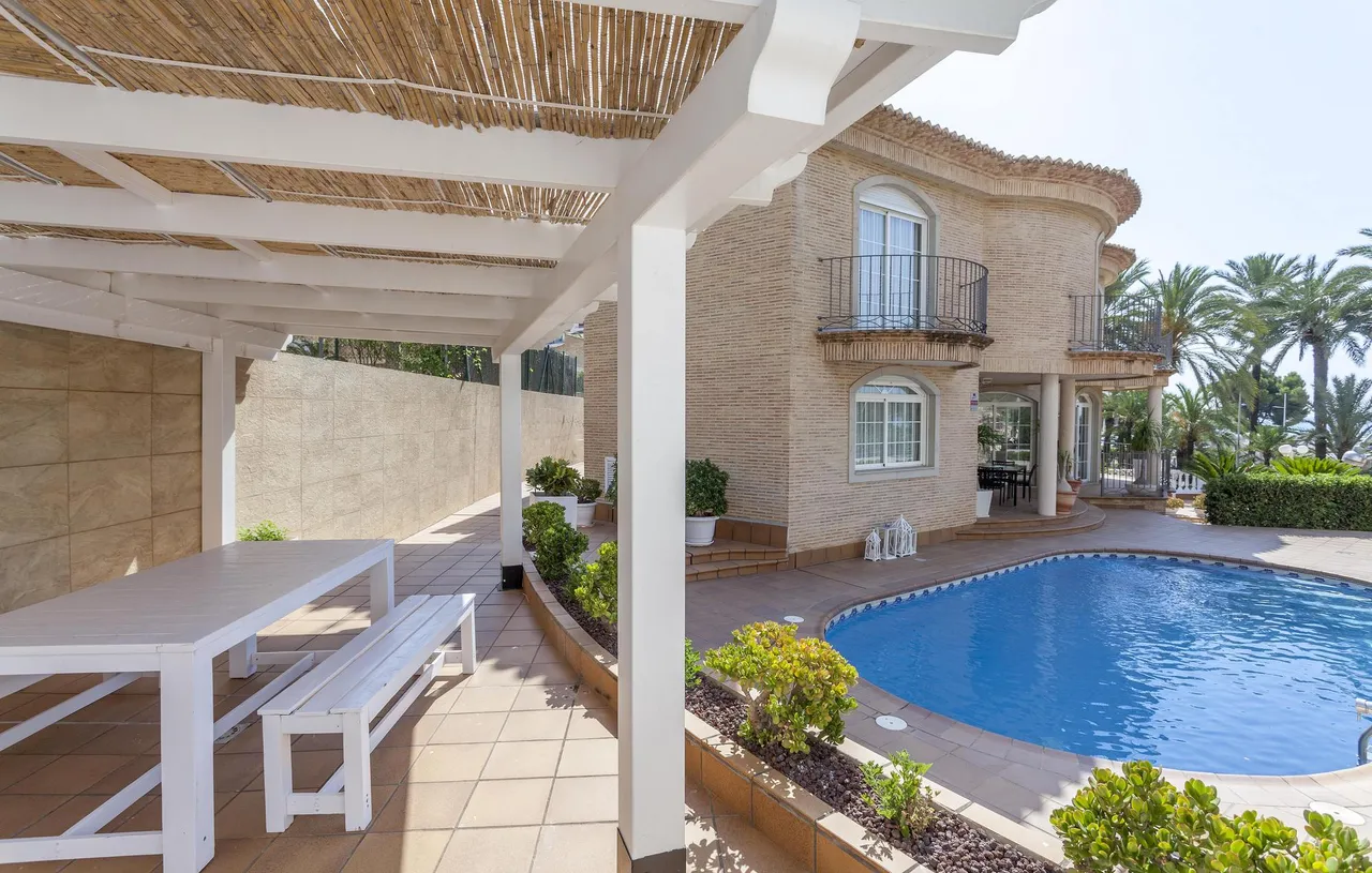 living - Casa / villa de 426m² en venta en Cullera, Valencia - gallery - 4