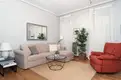 living - 97m² apartment for rent in Cortes / Huertas, Madrid - gallery thumbnail - 2