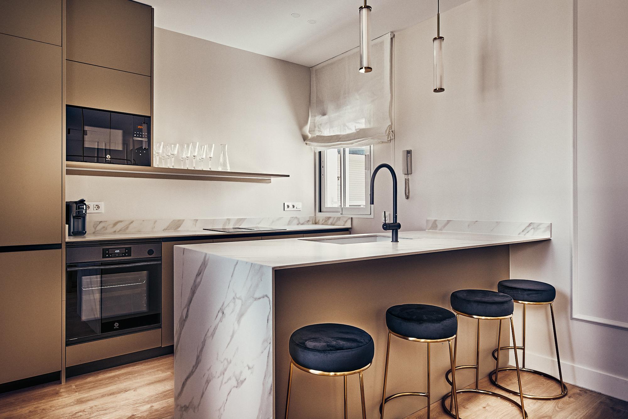 living - Piso de 114m² en venta en Ibiza, Madrid - gallery thumbnail - 3