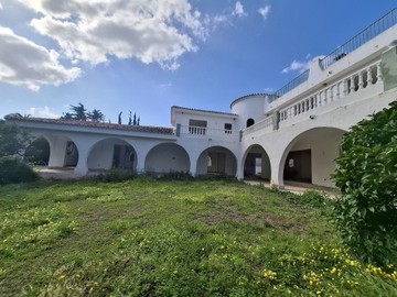 living - 639m² house / villa with 156m² terrace for sale in Golden Mile - featured