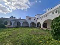 living - Casa / villa de 639m² con 156m² terraza en venta en Milla de Oro - gallery thumbnail - 1