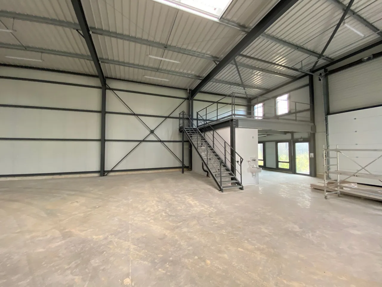 logistics - Activités / Bureaux À Louer - gallery - 3