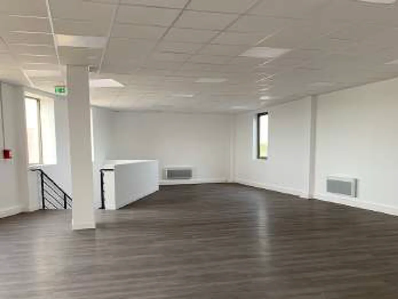logistics - Activités / Bureaux À Vendre - gallery - 9