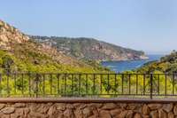 living - Casa / villa de 415m² en venta en Aiguablava, Costa Brava - gallery thumbnail - 6