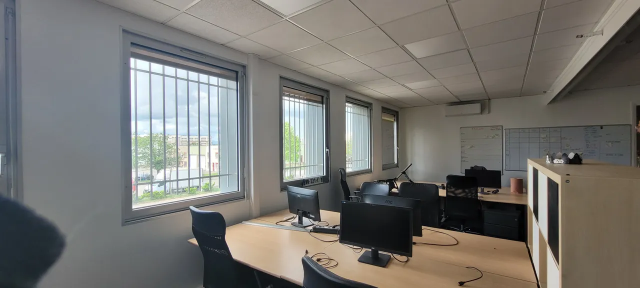 logistics - Entrepôt Logistique À Louer - gallery - 5