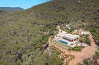 living - 591m² house / villa with 85,507m² garden for sale in Santa Eulalia - gallery thumbnail - 3