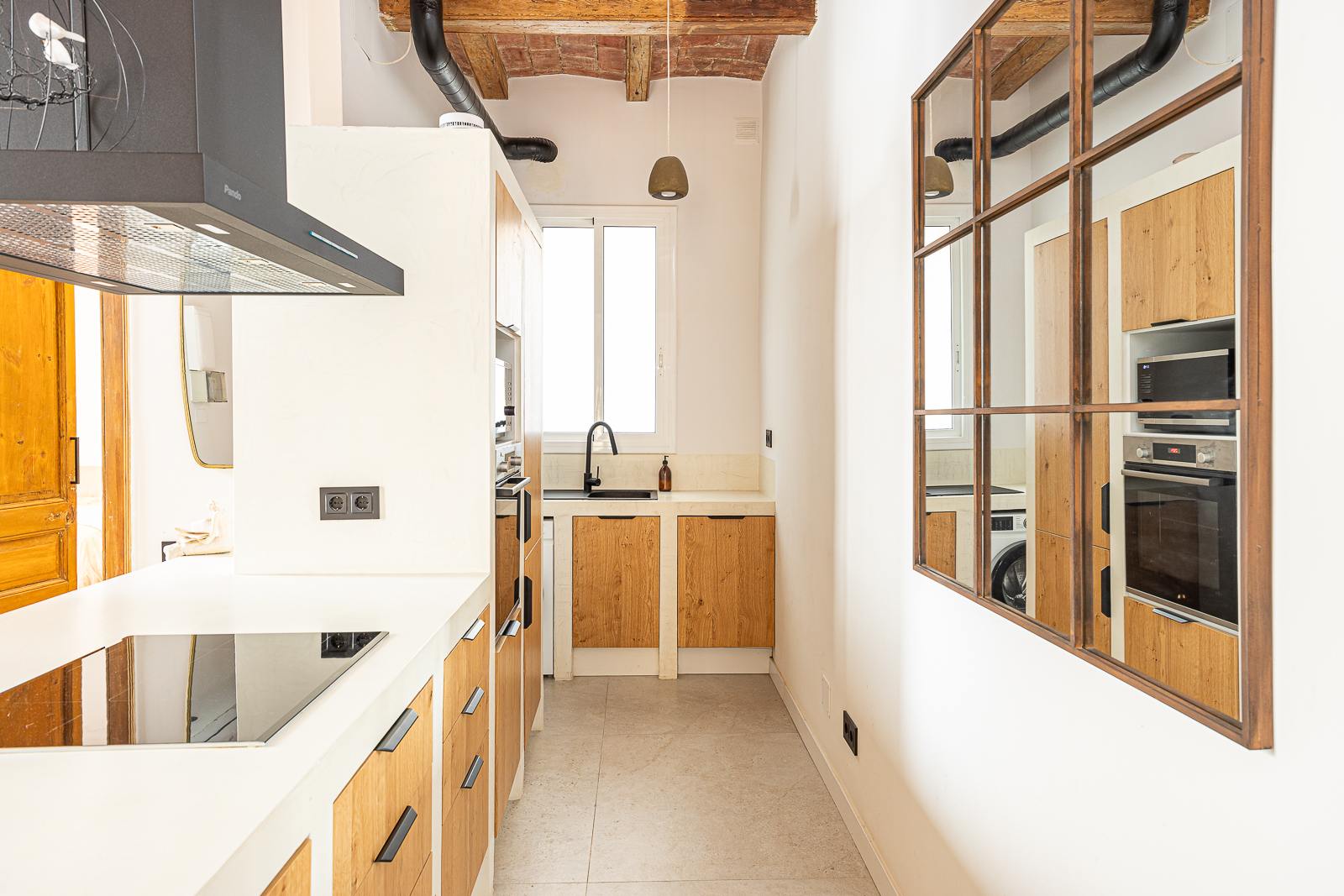 living - 80m² apartment for sale in Gótico, Barcelona - gallery - 5