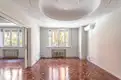 living - 211m² apartment for rent in Castellana, Madrid - gallery thumbnail - 2
