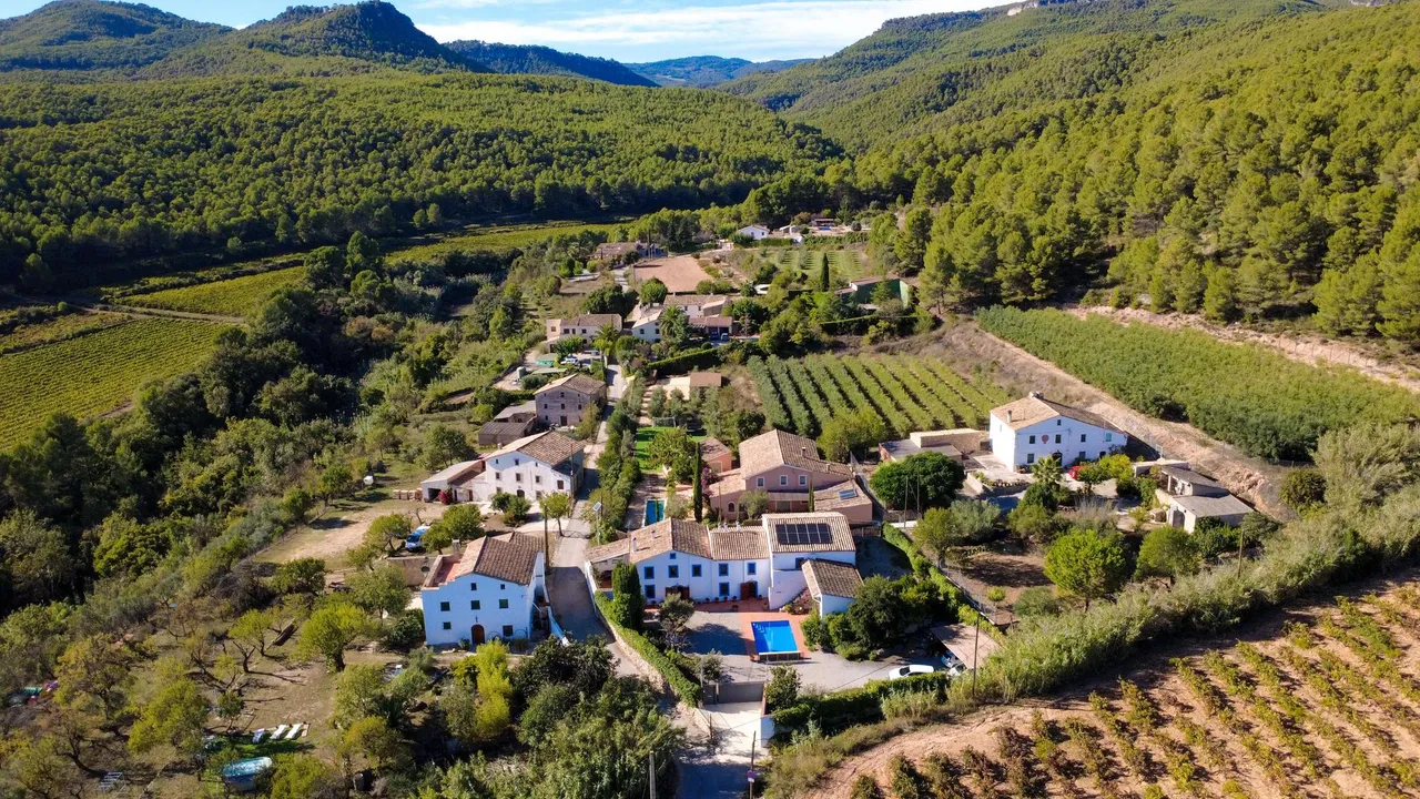 living - Casa rural de 436m² en venta en Penedès, Barcelona - gallery - 2