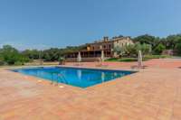 living - Casa rural de 1,779m² en venta en El Gironés, Girona - gallery thumbnail - 7