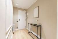 living - Piso de 100m² con 6m² terraza en venta en Eixample Derecho - gallery thumbnail - 8