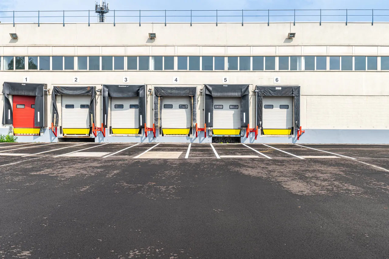 logistics - Entrepôt Logistique À Louer - gallery - 8