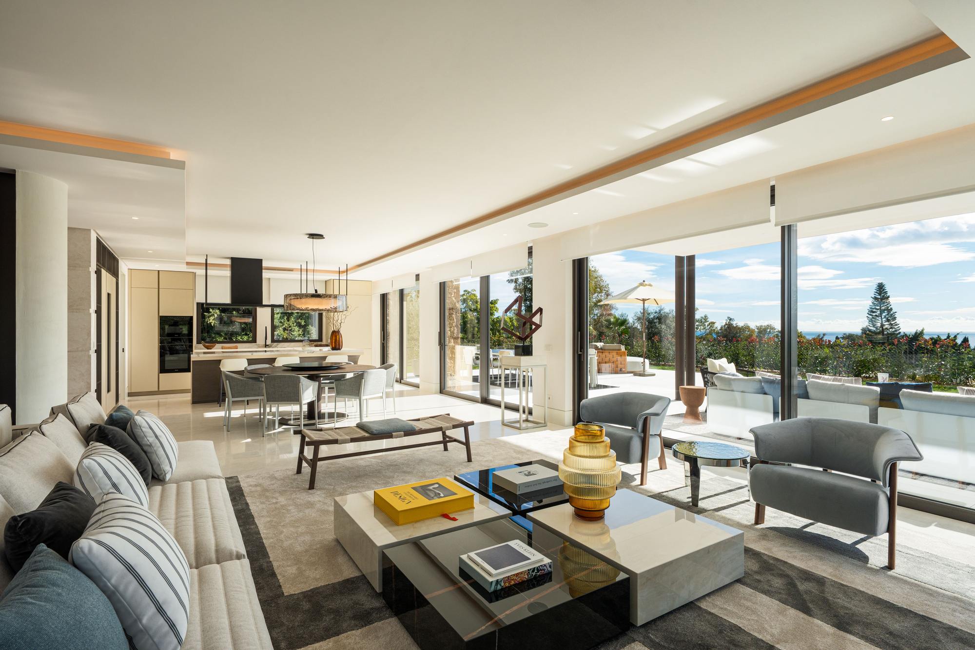 living - 802m² house / villa with 421m² terrace for sale in Golden Mile - gallery - 6