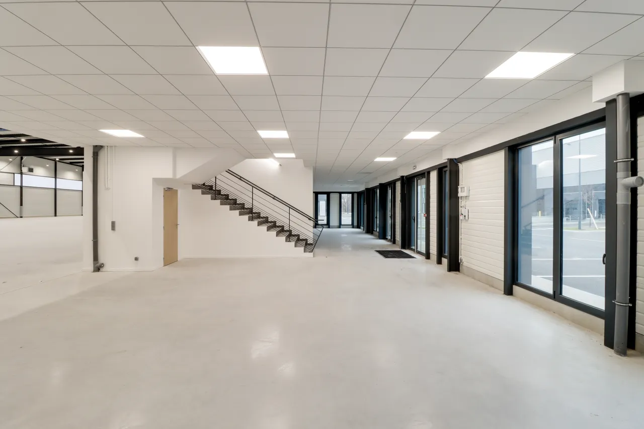 logistics - Activités / Bureaux À Louer - gallery - 10