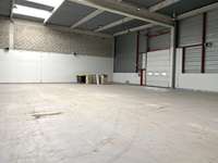 logistics - Local d’activités À Louer - gallery thumbnail - 2