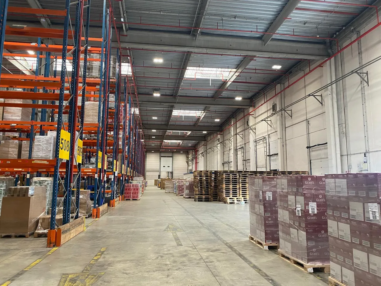 logistics - Logistics Warehouse For Rent - gallery - 8