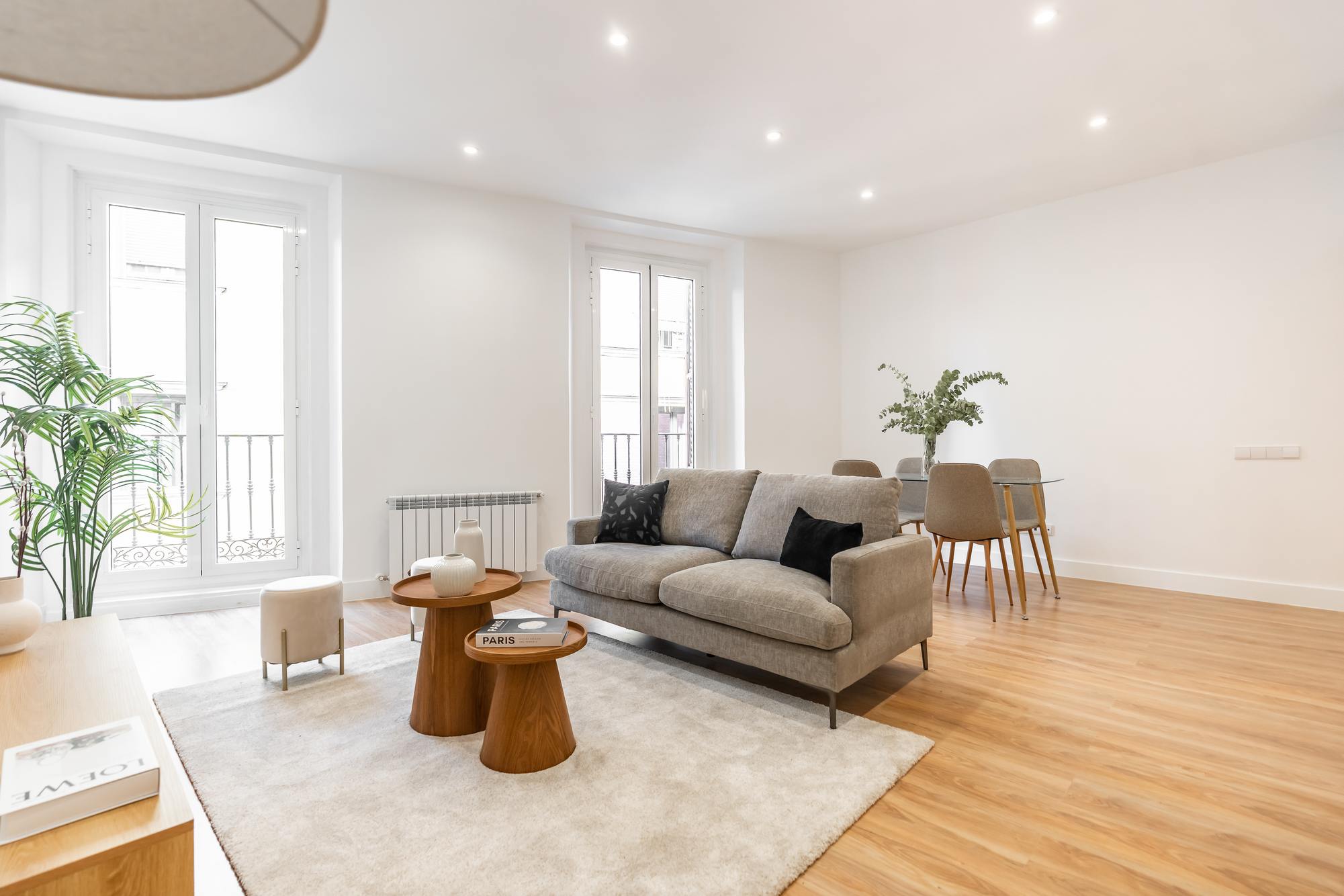living - Piso de 114m² en venta en La Latina, Madrid - featured