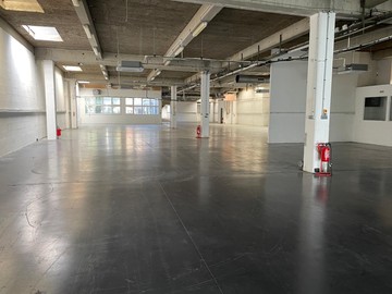 logistics - Activités / Bureaux À Louer - featured
