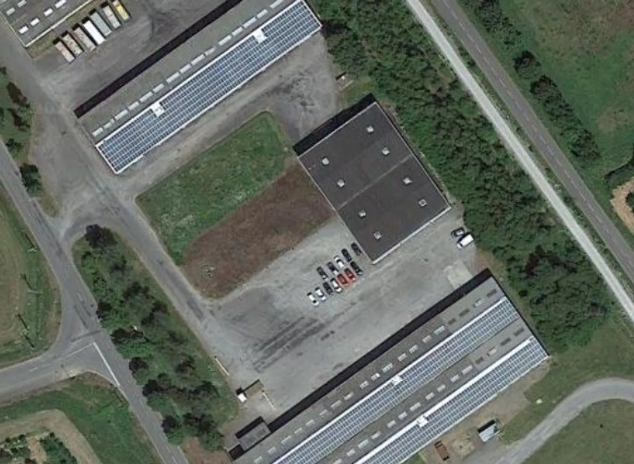 logistics - Entrepôt / Bureaux À Louer - À Vendre - gallery - 2