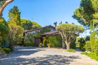 living - Casa / villa de 698m² en venta en Cabrera de Mar, Barcelona - gallery thumbnail - 5