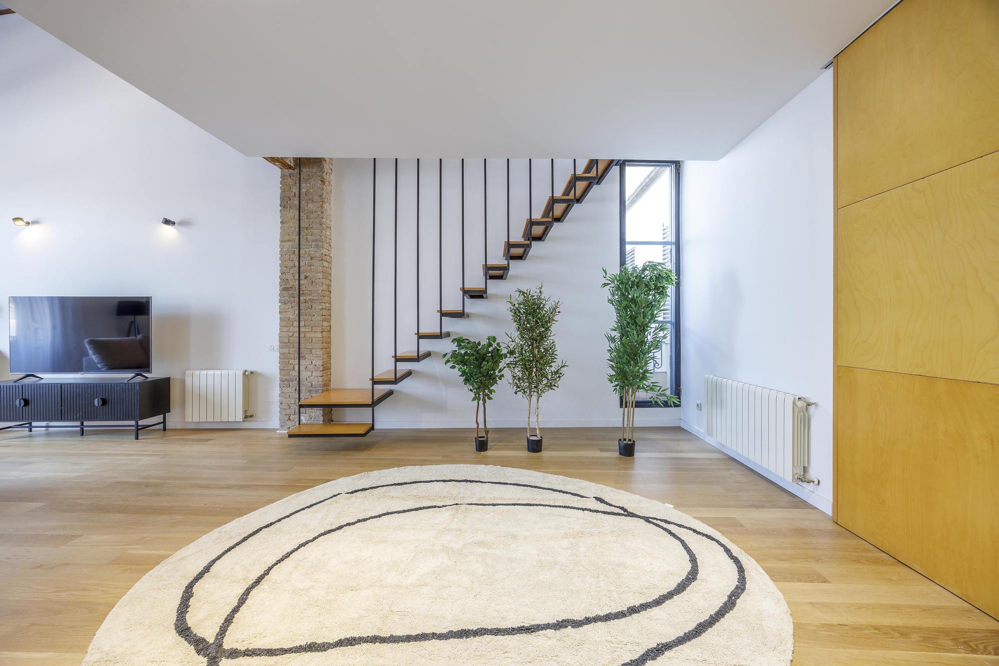 living - 190m² apartment with 14m² terrace for rent in El Carmen - gallery thumbnail - 5