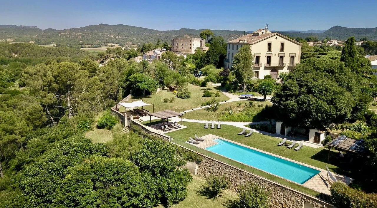 living - Casa rural de 1,200m² en venta en Penedès, Barcelona - gallery - 2