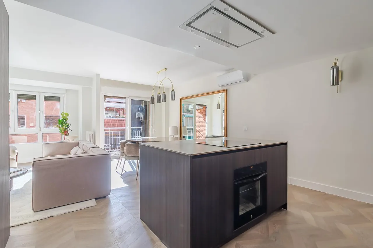 living - Piso de 110m² en venta en Ciudad Jardín, Madrid - gallery - 10