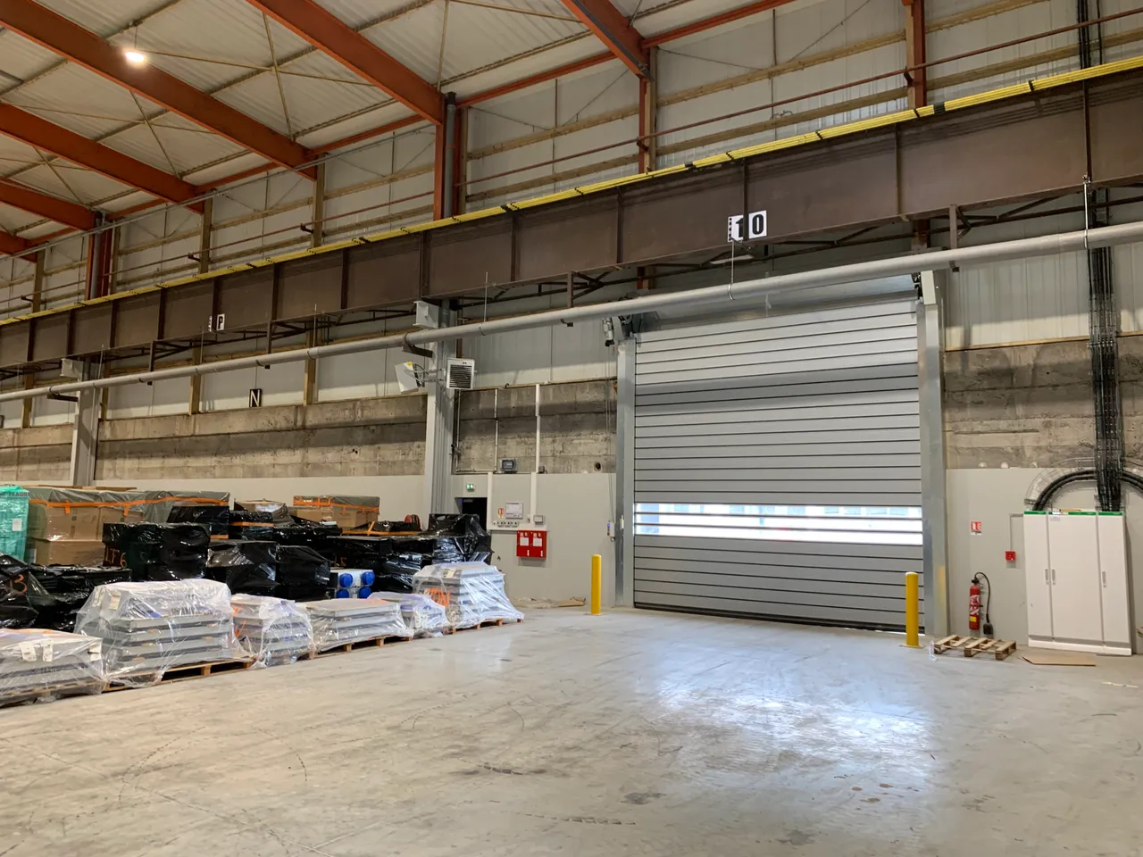 logistics - Warehouse For Rent - gallery - 3