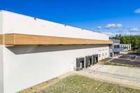 logistics - Light Industrial Premises / Offices For Rent - gallery thumbnail - 5