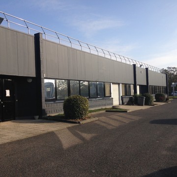 logistics - Light Industrial Premises / Offices For Rent - featured
