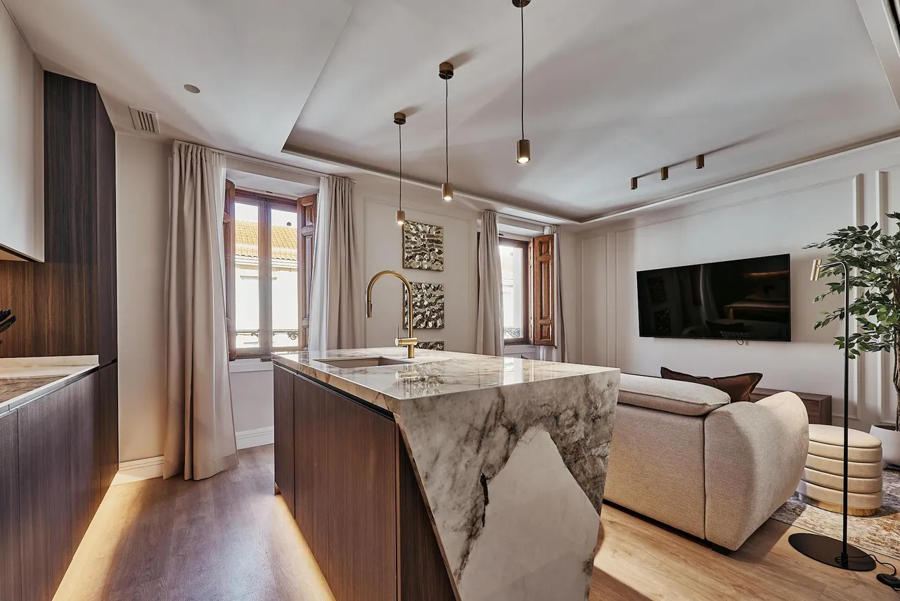 living - Piso de 133m² en venta en Universidad, Madrid - gallery - 5