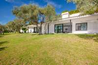 living - Casa / villa de 395m² en venta en Aiguablava, Costa Brava - gallery thumbnail - 4