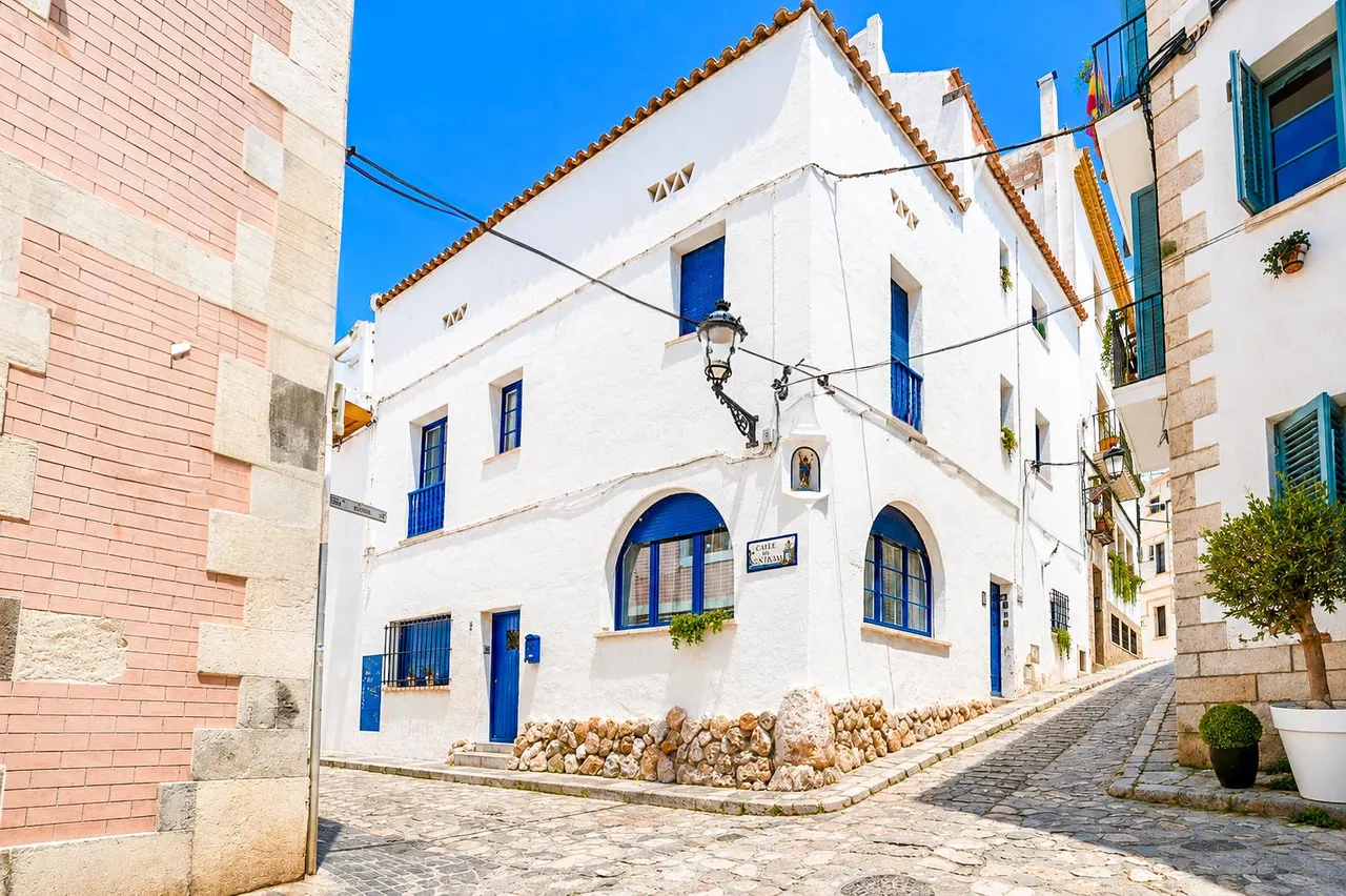 living - 153m² house / villa for sale in Sitges Town, Barcelona - gallery - 2