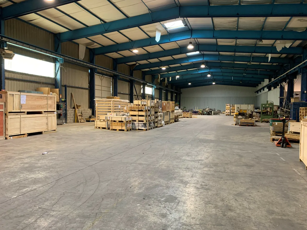 logistics - Activity Facility For Rent - gallery - 2