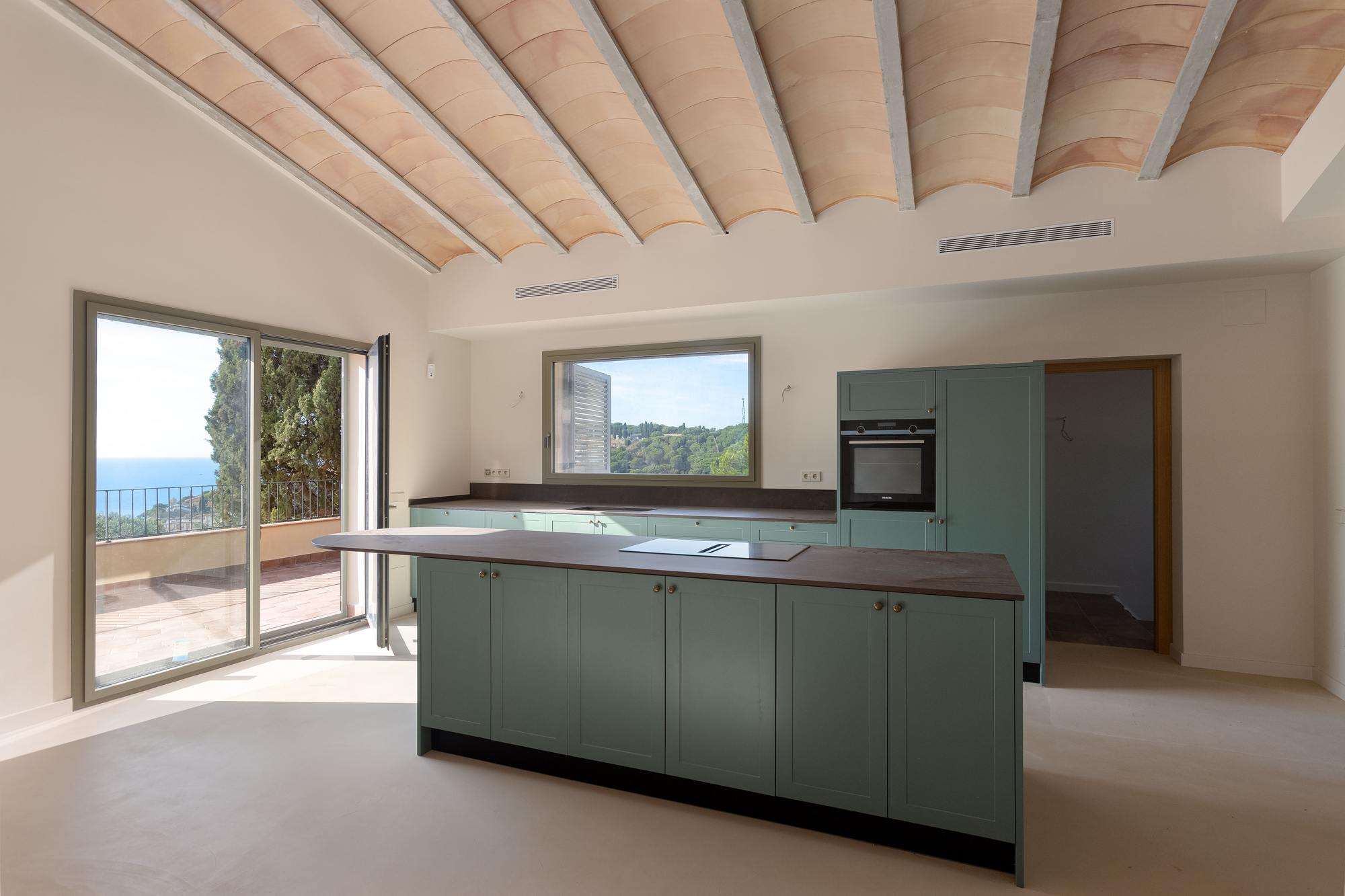 living - Casa / villa de 416m² en venta en Arenys de Mar, Barcelona - gallery thumbnail - 10