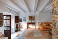 living - Casa rural de 309m² con 84m² de jardín en venta en Baix Empordà - gallery thumbnail - 4