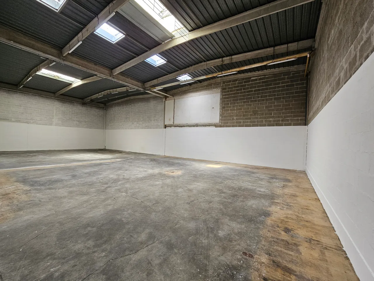 logistics - Activity Facility For Rent - gallery - 9