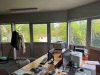 logistics - Activités / Bureaux À Louer - gallery thumbnail - 9